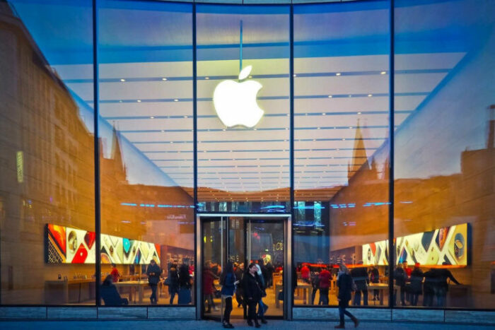 Apple store for wearables